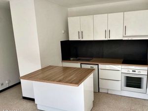 Studio refait à neuf quartier préfecture