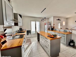 Vous ne rêvez pas  elle est en vente