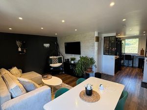 Appartement T4 74m2 avec Parking  Petit balcon  Cave et Garage