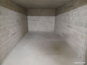 Garage sécurisé et au calme en sous-sol à ST ISMIER