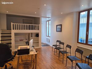 A louer local professionnel a vincennes