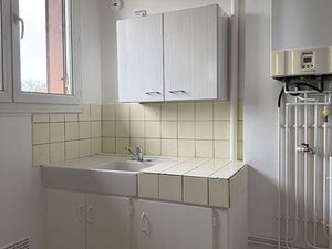 Studio 1 pièce 28 m²