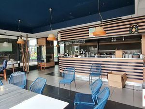 Local commercial 342 m²