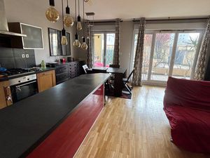 Beau T3 meublé + garage Métro République poss coloc