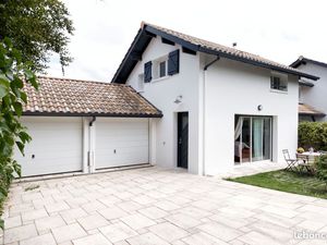 Maison mitoyenne t3 75 m2 2 chambres parking