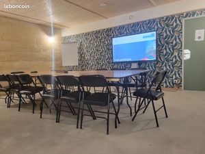 Gare St Jean/Sacrée Coeur: à 3 min  salle de réunion/formation- 55m2