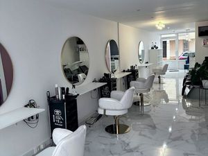 Salon coiffeur et esthétique