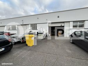 Local d'activité 100 m²