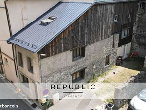 Immeuble 7 pièces 158 m²