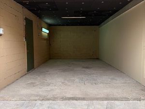 GARAGES + place de parking privé