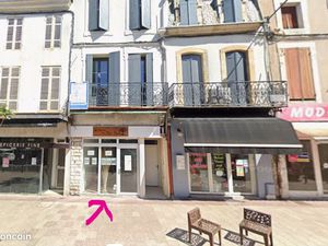 Local commercial boulevard de la république