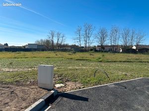 Terrain 600 m² Podensac