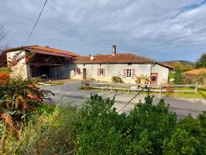 Vente maison 4 pièces 79 m² à Aspet (31160)  81 500 €