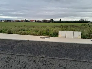Vente terrain 780 m² à Chauny (02300)  42 955 €