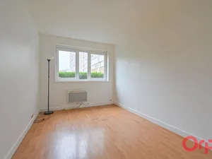 Location meublée appartement 1 pièce 30 m² à Clichy (92110)  975 €