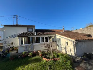 Vente maison 4 pièces 80 m² à Pont-l'abbe-d'arnoult (17250)  143 640 €