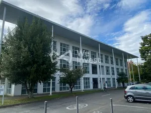 Vente locaux professionnels 201 m² à Billere (64140)  295 000 €