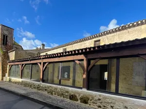 Vente maison 4 pièces 202 m² à Lalinde (24150)  243 800 €