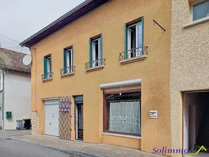 Vente maison 8 pièces 153 m² à Les Abrets (38490)  185 000 €