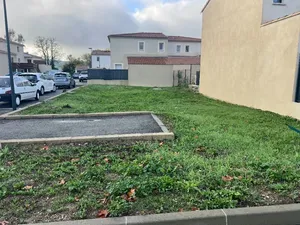 Vente terrain 230 m² à Mallemort (13370)  125 000 €