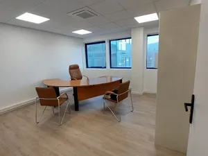 Location locaux professionnels 19.01 m² à Le Cannet (06110)  590 €