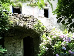 Vente maison 5 pièces 140 m² à Cros (30170)  155 000 €