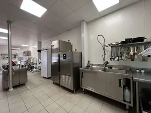 Location locaux professionnels 75 m² à Le Castellet (83330)  NaN €