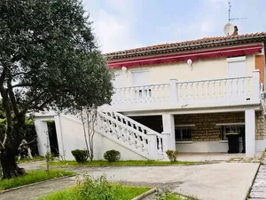 Vente maison 5 pièces 162 m² à Carpentras (84200)  291 000 €