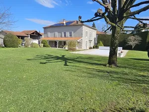 Vente maison 8 pièces 297 m² à Gourdan-Polignan (31210)  350 000 €