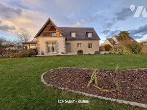 Vente maison 6 pièces 197 m² à Saint-Hilaire-du-Harcouët (50600)  395 250 €