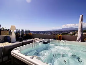 Vente villa 5 pièces 120.12 m² à Nice (06000)  898 000 €