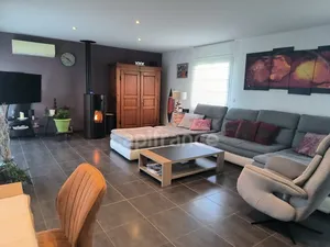 Vente maison 4 pièces 120 m² à Pisany (17600)  326 000 €