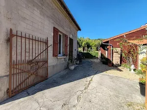 Vente maison 935 m² à Villers-cotterets (02600)  187 000 €