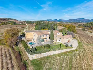 Vente maison 12 pièces 413 m² à Vaison-la-Romaine (84110)  1 490 000 €