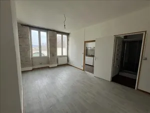 Vente immeuble à Saint-Amand-Montrond (18200)  129 600 €