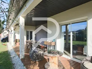 Vente maison 5 pièces 148 m² à Lons (64140)  375 000 €