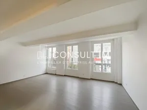 Location locaux professionnels 56 m² à Paris 9ème (75009)  2 162 €