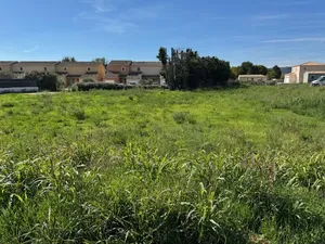 Vente terrain 520 m² à Domazan (30390)  115 000 €