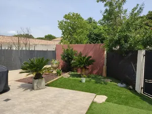 Location meublée maison 4 pièces 65 m² à La Ciotat (13600)  1 500 €