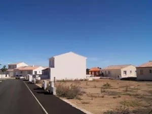 Vente terrain 600 m² à Saint-Chaptes (30190)  129 900 €