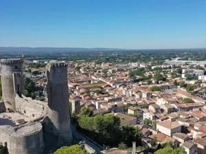 Vente locaux professionnels 120 m² à Chateaurenard (13160)  130 000 €