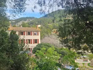 Vente maison 6 pièces 135 m² à Ollioules (83190)  525 000 €