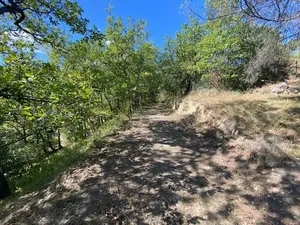 Vente terrain à batir 1820 m² à Pierrevert (04860)  180 000 €