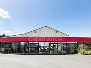 Vente locaux professionnels 18 pièces 1560 m² à Guingamp (22200)  796 875 €