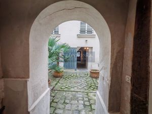 STUDIO PLACE DU MARCHE