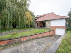 Maison d'habitation avec jardin
