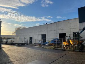 À louer – Entrepôt de 120 m² – Gembloux