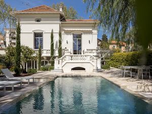 Exceptionnelle villa au Cannet Mairie - Rare à la vente