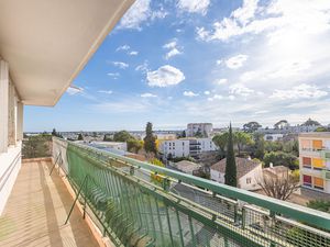 APPARTEMENT - PROCHE ARCEAUX