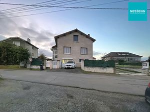 Immeuble - 3 appartements T4 de 74 m² + Terrain constructible 300 m²